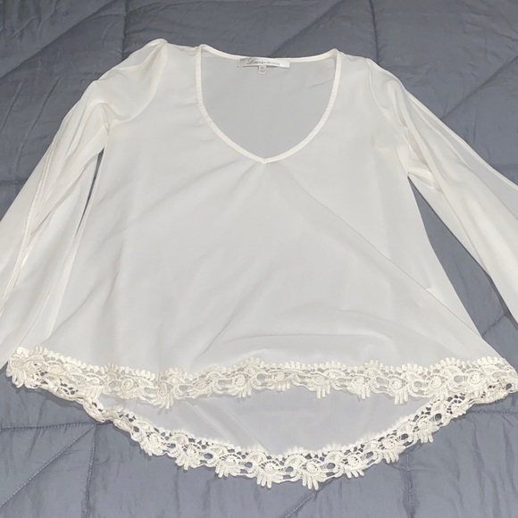Lovers + Friends Tops - Lovers + Friends White V-Neck Lace-Hem Long Sleeve Blouse
